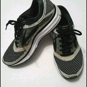 Brooks Revel Black/Off-white Running Walking Athleisure Men Sneakers 6.5
